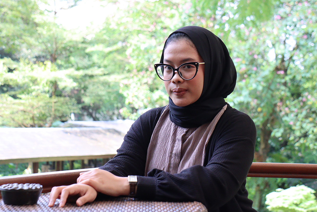 Safitri Diah Widiyanti is a staff member at the Directorate of Family, Women, Children, Youth and Sports, Ministry of National Development Planning, Indonesia. 