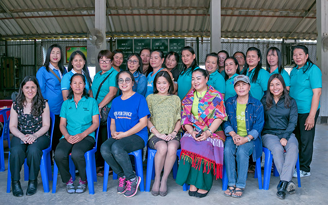 The Regional Director met with 20 women community leaders supported under the "Women for Change" initiative to hear how they report cases of abuse and detect early warning signs of trafficking. Photo: UN Women/Pairach Homtong