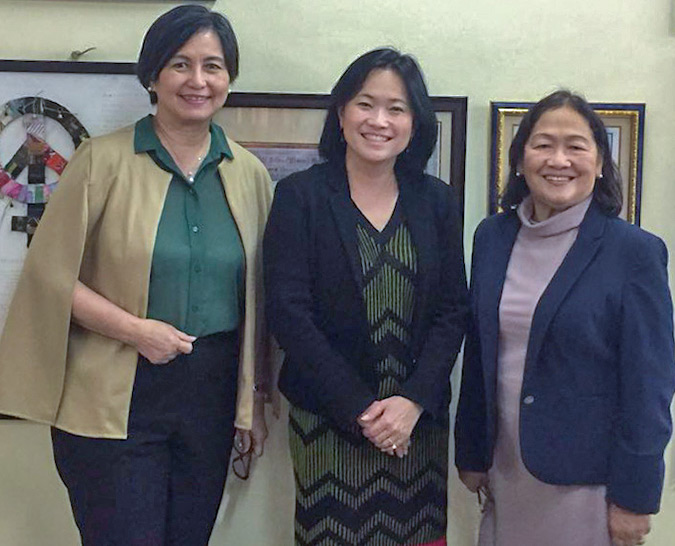 With the Philippines Commission on Women Chair, Rhodora Masinag-Bucoy, and Executive Director, Emmeline Verzosa. The Commission recently expanded its partnership with women-led businesses to reach out to 12,000 women micro-entrepreneurs. Photo: UN Women/Carla Silbert
