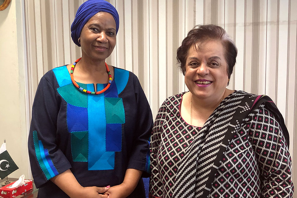 UN Women Executive Director  Phumzile Mlambo-Ngcuka with Human Rights Minister Shireen Mazari. Photo:  UN Women/Montira Narkvichien