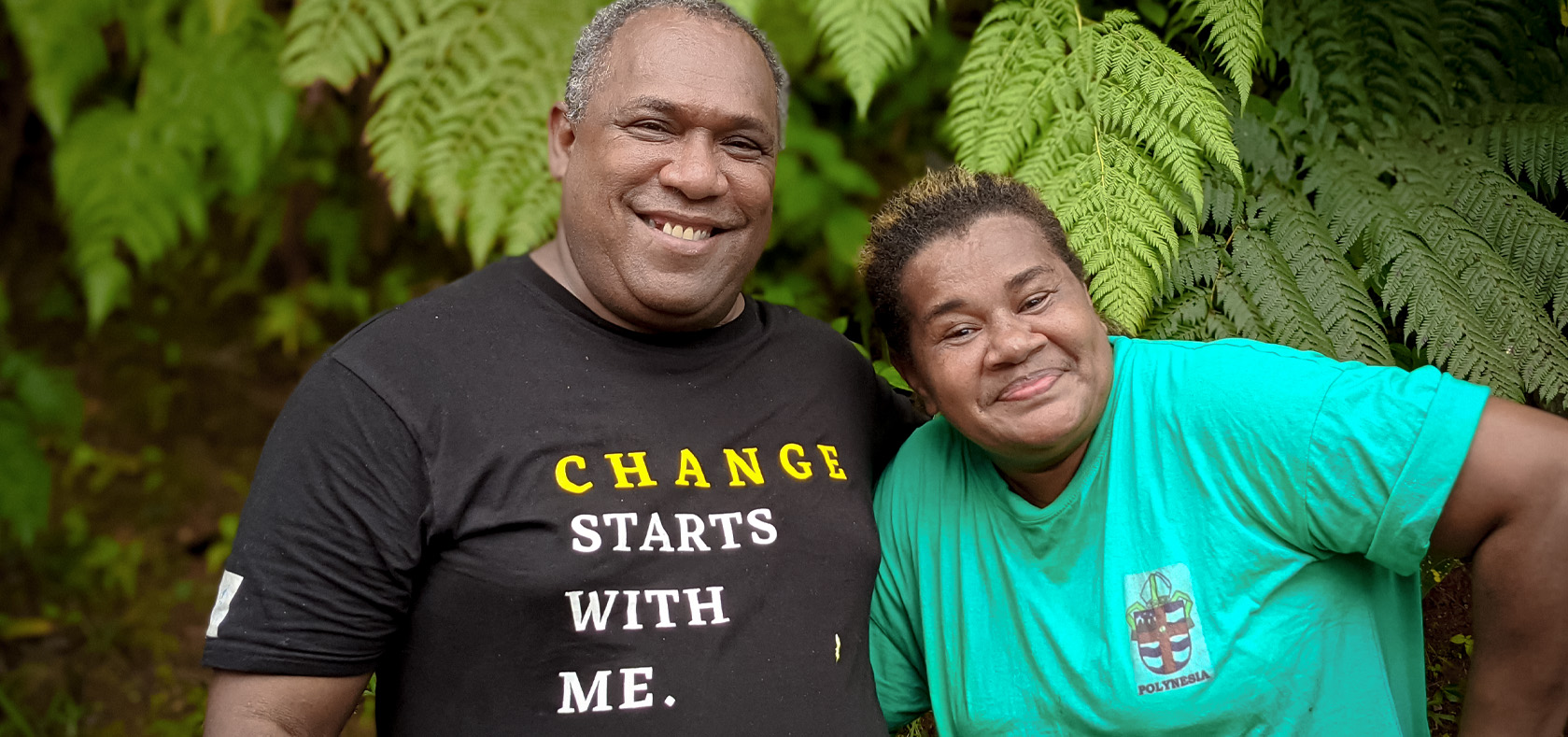 Alisi Dari (right) is making a positive influence in her community and at home. She poses with her husband, Tomu (left) who followed her footsteps to become a Community Activist with the House of Sarah in Newtown, Suva. Photo: UN Women/Miho Watanabe 
