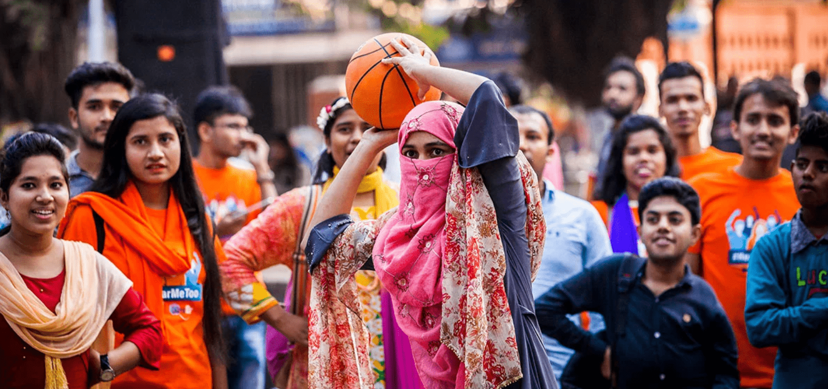 A sports competition with university students in Dhaka, Bangladesh during the16 Days of activism in 2018 raises awareness for programmes and activities designed to improve safety and prevent sexual harassment on campus.