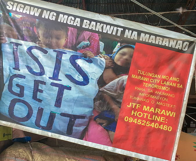 Buru-un shelter, Iligan City. Survivors of the Marawi siege told UN Women that extremists are recruiting young people from universities to their forces. Photo: UN Women/Carla Silbert