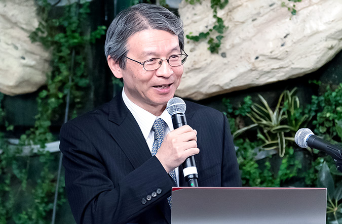 Eiji Yamamoto, Ambassador in Charge of International Cooperation for Countering Terrorism and International Organized Crime, Ministry of Foreign Affairs, Japan reflects on his Government's commitment to women's empowerment at the Regional Conference. Photo: UN Women/STORY CO.,LTD
