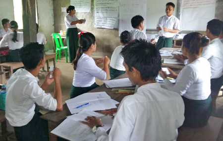 Primary school teachers participating in the CFS teacher training in Buthidaung Township. Photo: UNICEF Myanmar/Tin Shwe