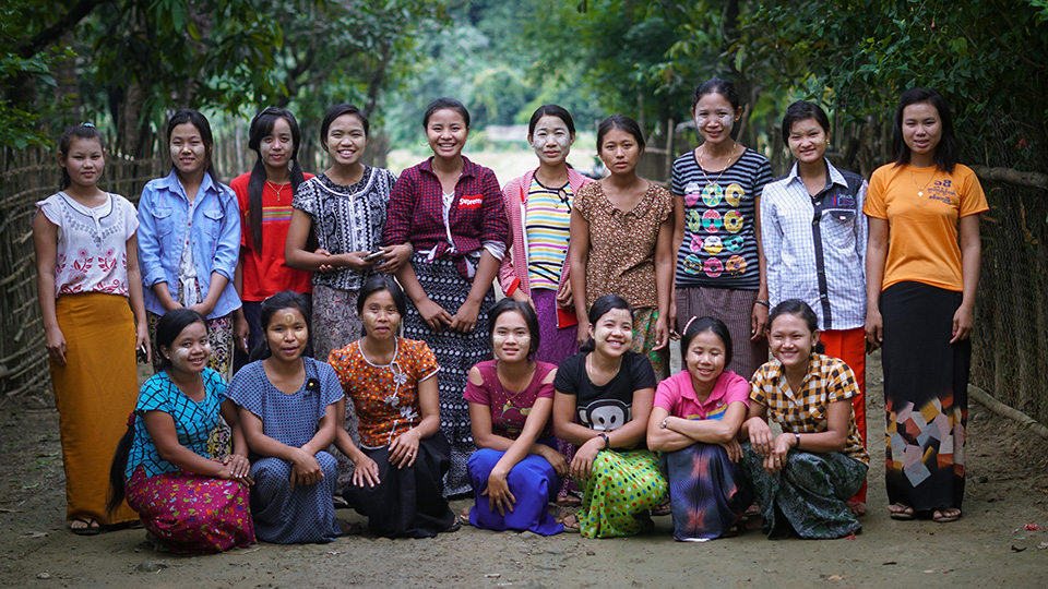 A group of female weavers who have received training under UN Women Myanmar’s Inclusive Development and Economic Empowerment of Women in Rakhine State programme. Photo: UN Women Myanmar/Salai Hsan Myat Htoo