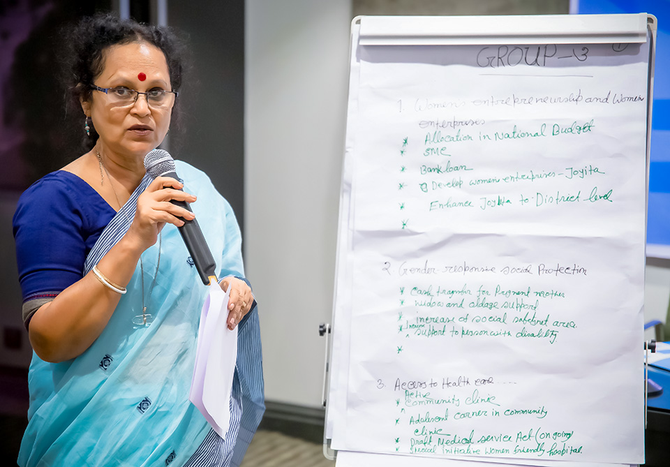 Krishna Chanda, National Project Coordination of GIZ, an international development agency, discusses achievements and challenges over last five years at the 20 June workshop. Photo: UN Women/Sohag Ahmed