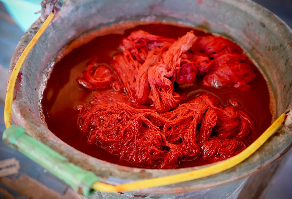 Traditional dyes and tais weaving.  Photo: UN Women/Emily Hungerford