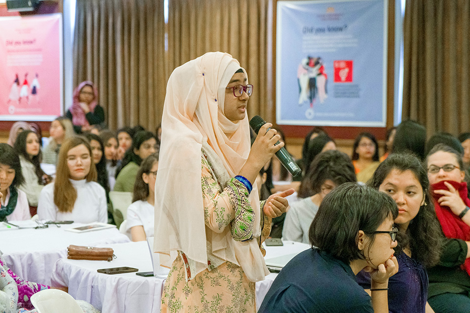 A student of the university asks the panellists a question. Photo: Lauren Kana Chan/Asian University for Women