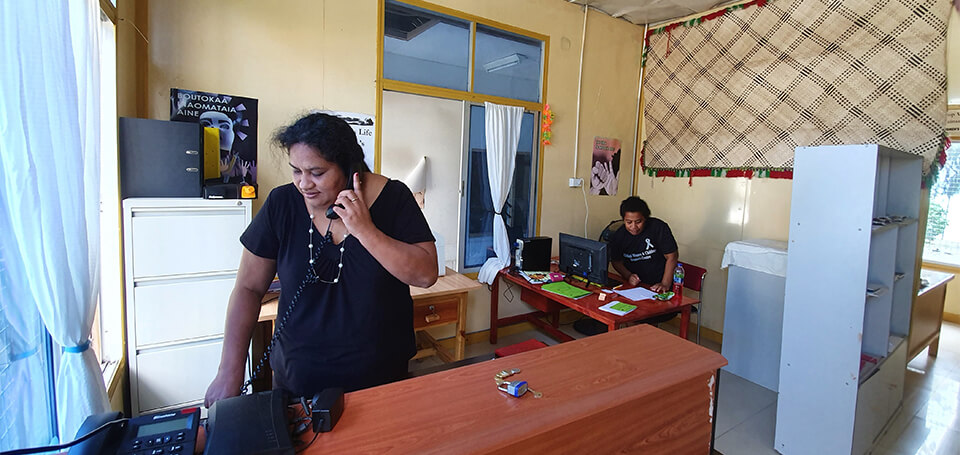 Teretia Tokam with staff at the Kiribati Women and Children Support Centre. Photo: UN Women/Jacqui Berrell