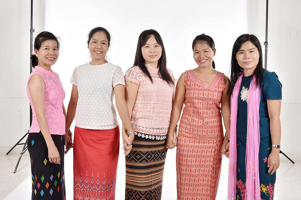 Nan Zar Ni Myint, pictured at far right, meets with follow migrant domestic workers to share knowledge and experiences. Photo: UN Women/Kith&Kin