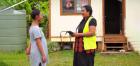 Enumerator Velangilala Paletu’a (right) visits the home of Eseta Uasila’a. Photo: UN Women/Montira Narkvichien 