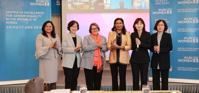 DED Bhatia, fourth from left, joined the first steering committee meeting for the UN Women Centre of Excellence for Gender Equality together with officials from the MOGEF, KWDI (Korea Women’s Development Institute), and UN Women Headquarters. Photo: UN Women/Jaeki Kim